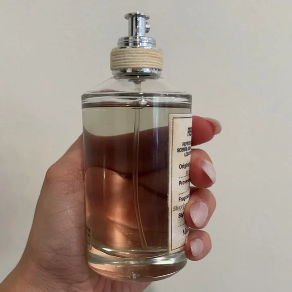 Maison Margiela Replica At the Barber's Fragrance - Picture 2 of 4